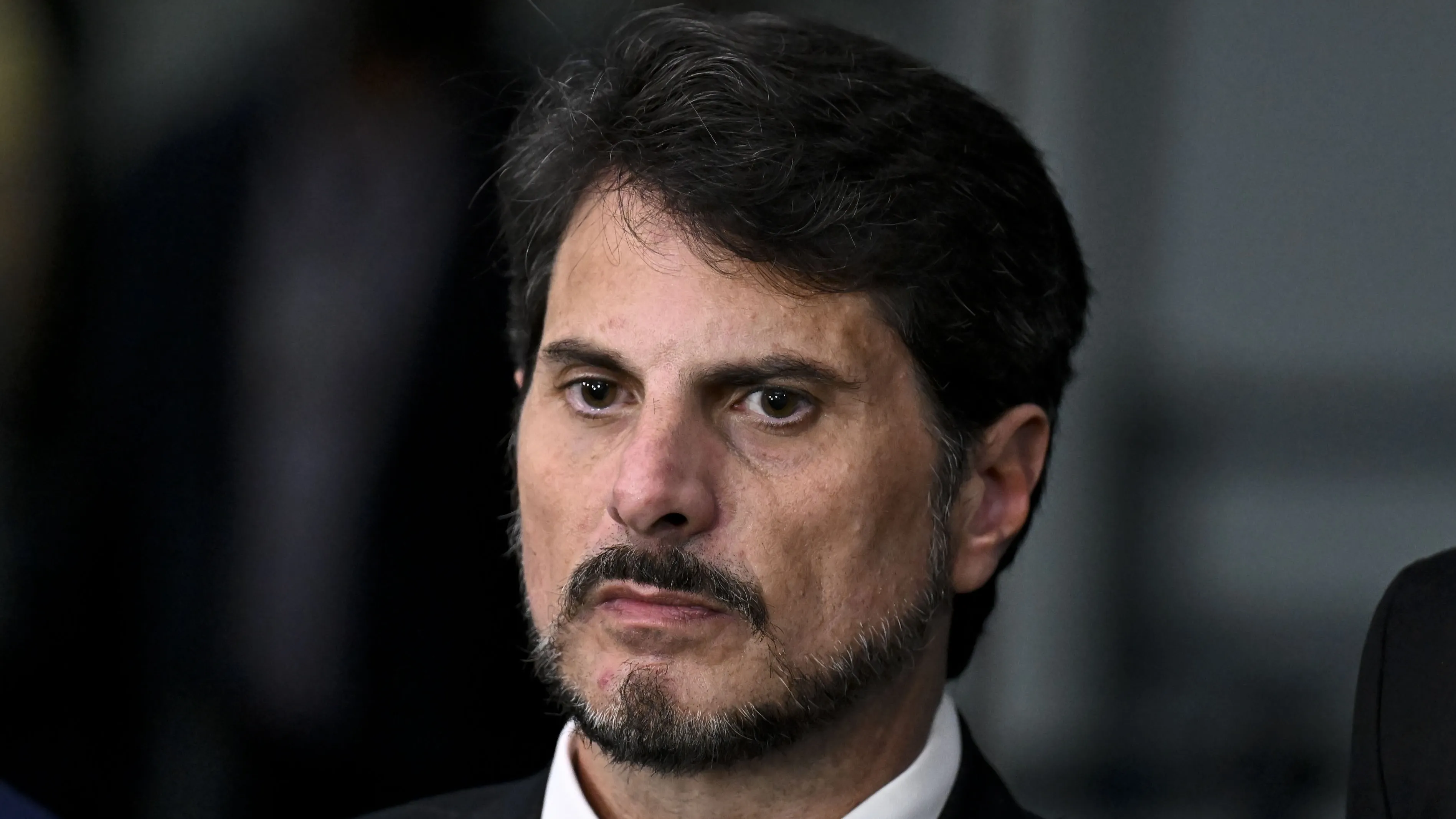 PF mira Marcos do Val e senador vai usar tornozeleira eletrônica