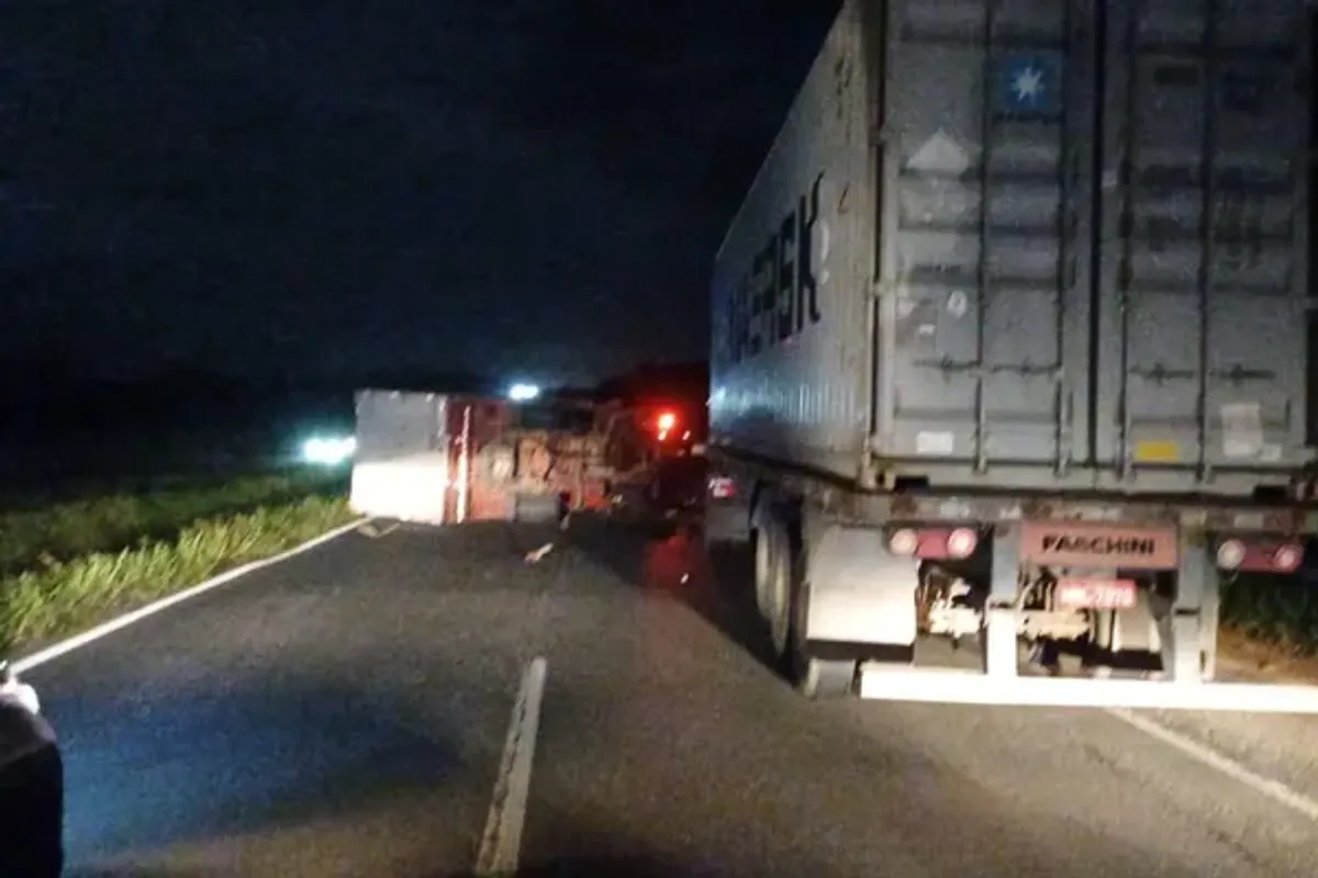 Acidente em Am&eacute;lia Rodrigues. Foto: Reprodu&ccedil;&atilde;o | Redes Sociais