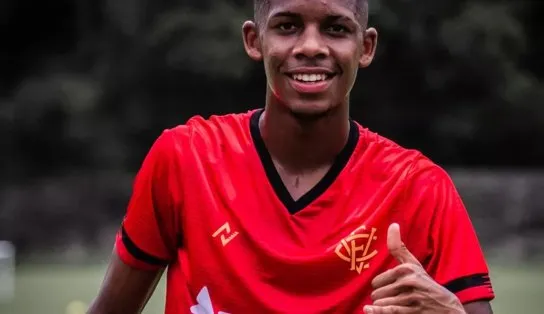 Vitória vai processar Atlhetico-PR por não efetuar o pagamento referente à negociação do lateral Pedrinho