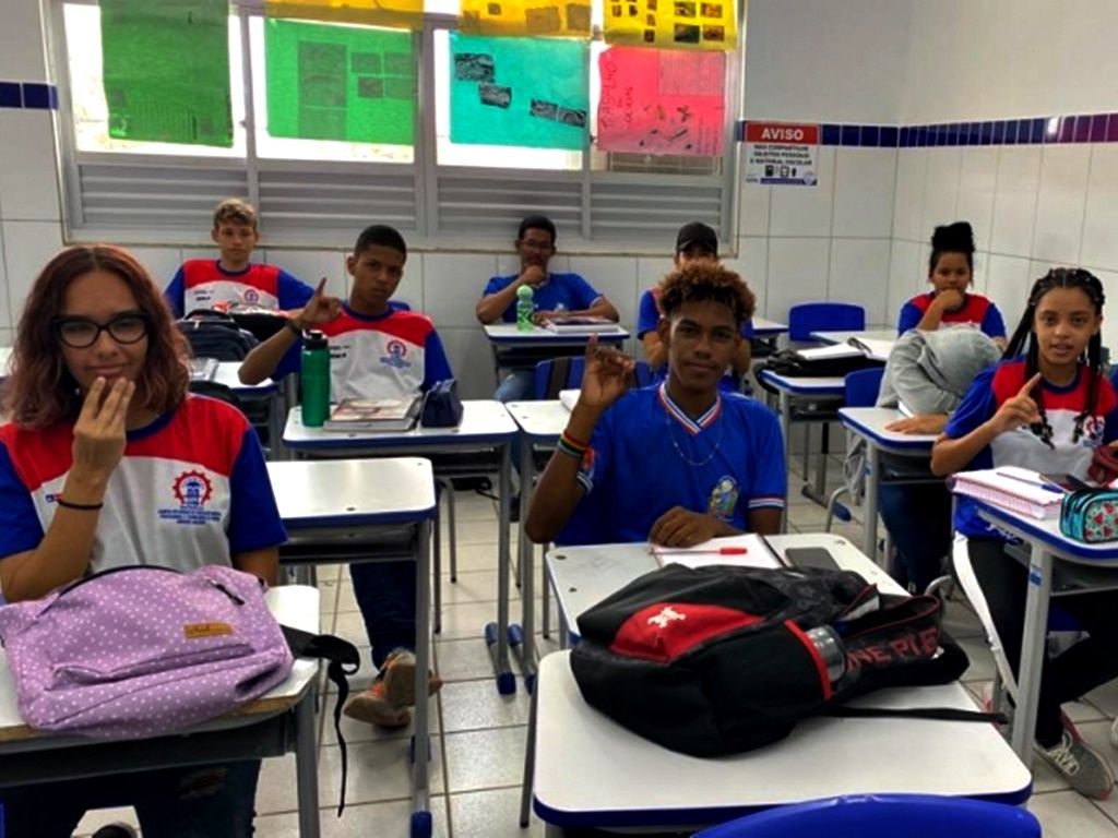 O curso de libras é gratuito e tem carga horária de 80 horas. Foto: Divulgação/SEC