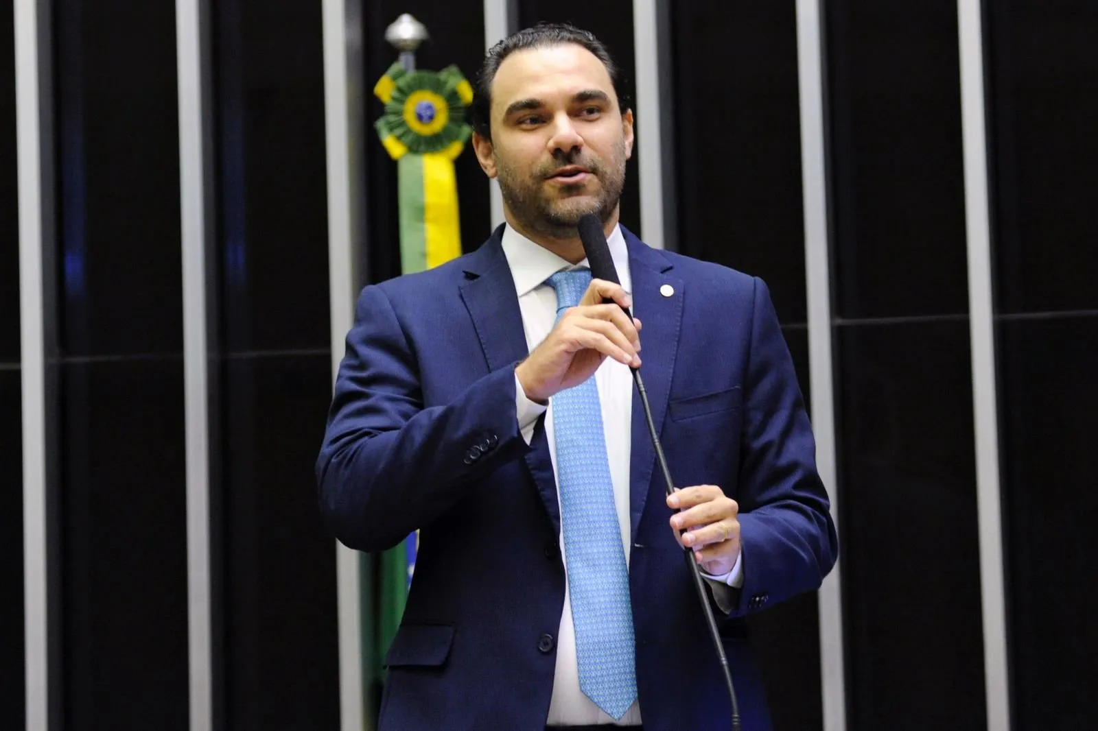 Adolfo Viana termina 2023 com emendas e projetos para as cidades da Bahia