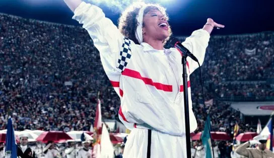 Whitney Houston ganha tributo em Salvador com shows de drags e estreia de filme