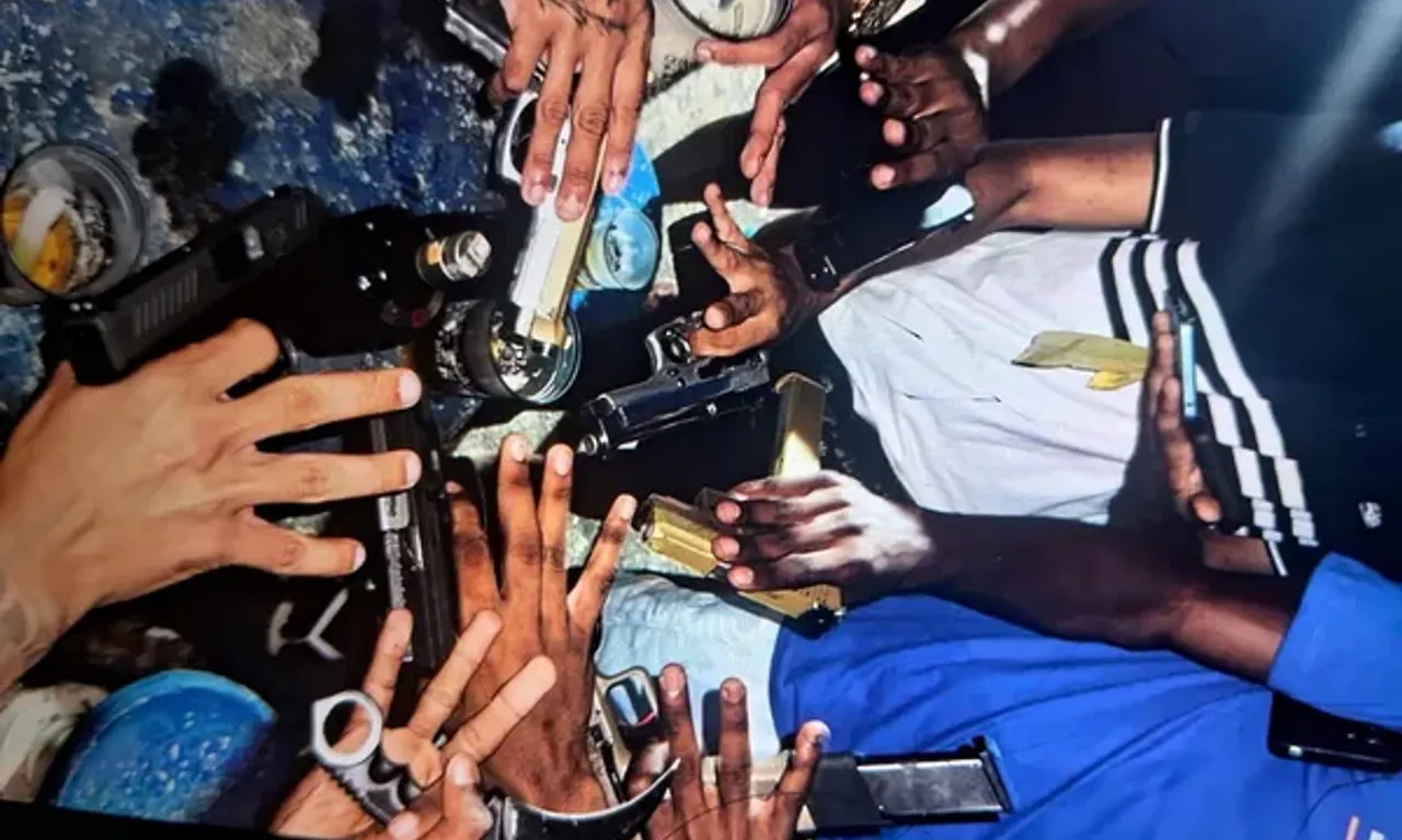 SSP afirma que os nove mortos em Cajazeiras faziam sinais de facção e ostentavam armas nas redes sociais. Foto: SSP-BA
