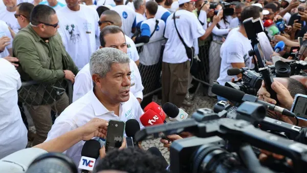 Reunião com Coronel foi para traçar 'plano de tranquilidade', diz Jerônimo