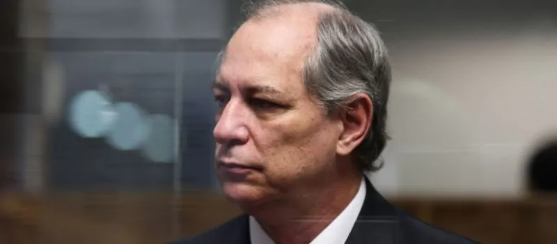 EXCLUSIVO: Ciro Gomes participa de transmissão no Facebook do Aratu Online nesta quarta