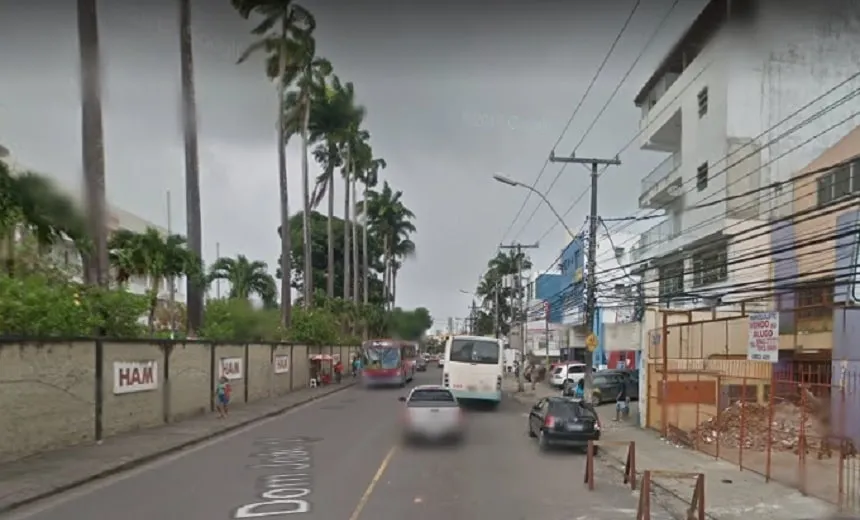 Três pessoas ficam feridas em acidente com dois carros em Brotas
