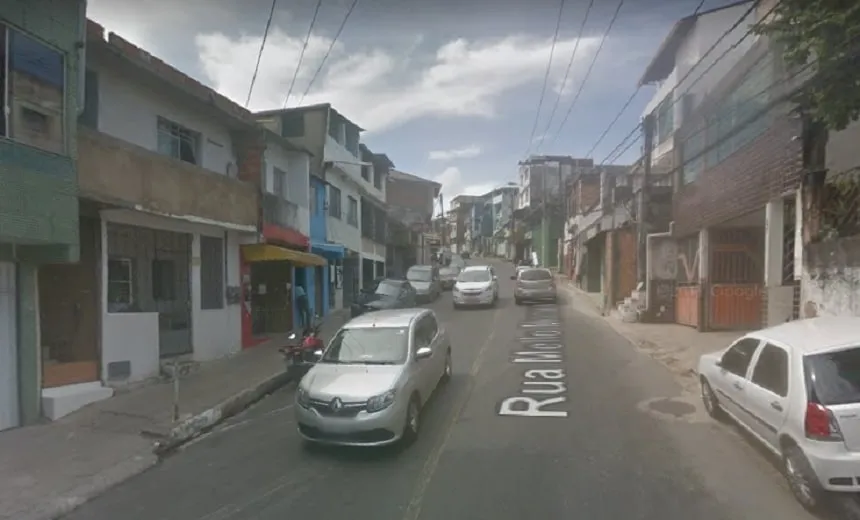 Acidente envolvendo carro e moto deixa duas pessoas feridas na Fazenda Grande do Retiro