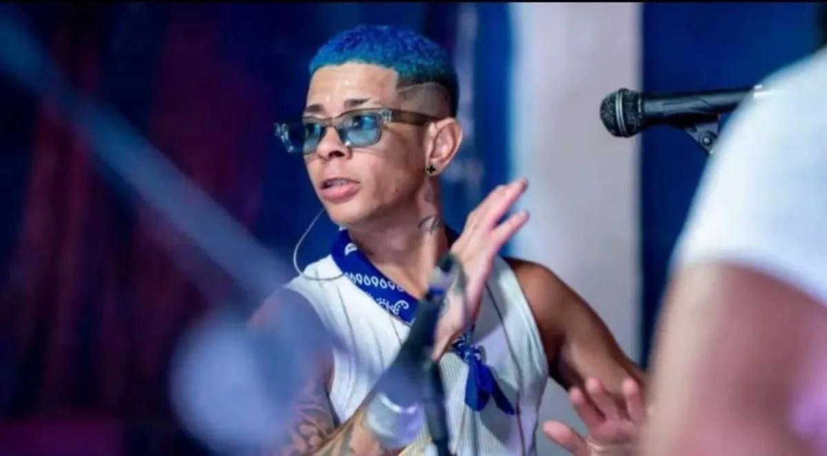 Percussionista do cantor Zau O Pássaro é extubado; empresário passará por cirurgias