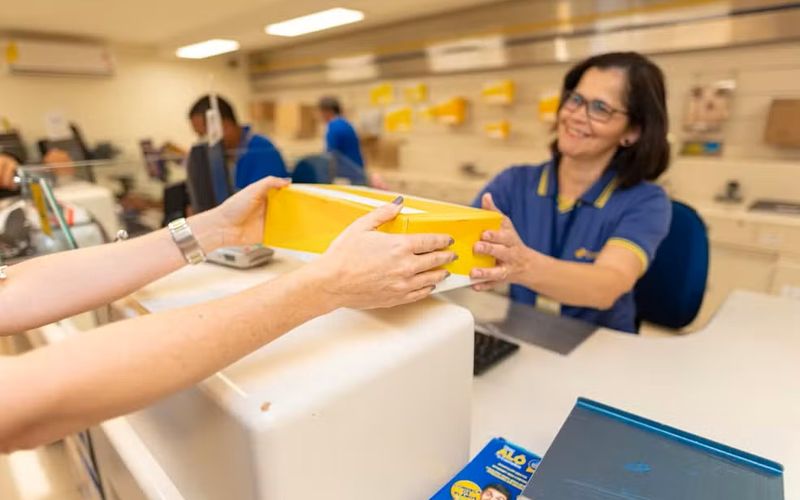 Podem participar jovens entre 14 e 21 anos, desde que estejam matriculados no ensino fundamental ou m&eacute;dio, ou j&aacute; tenham conclu&iacute;do o ensino m&eacute;dio/Foto: Correios/Divulga&ccedil;&atilde;o