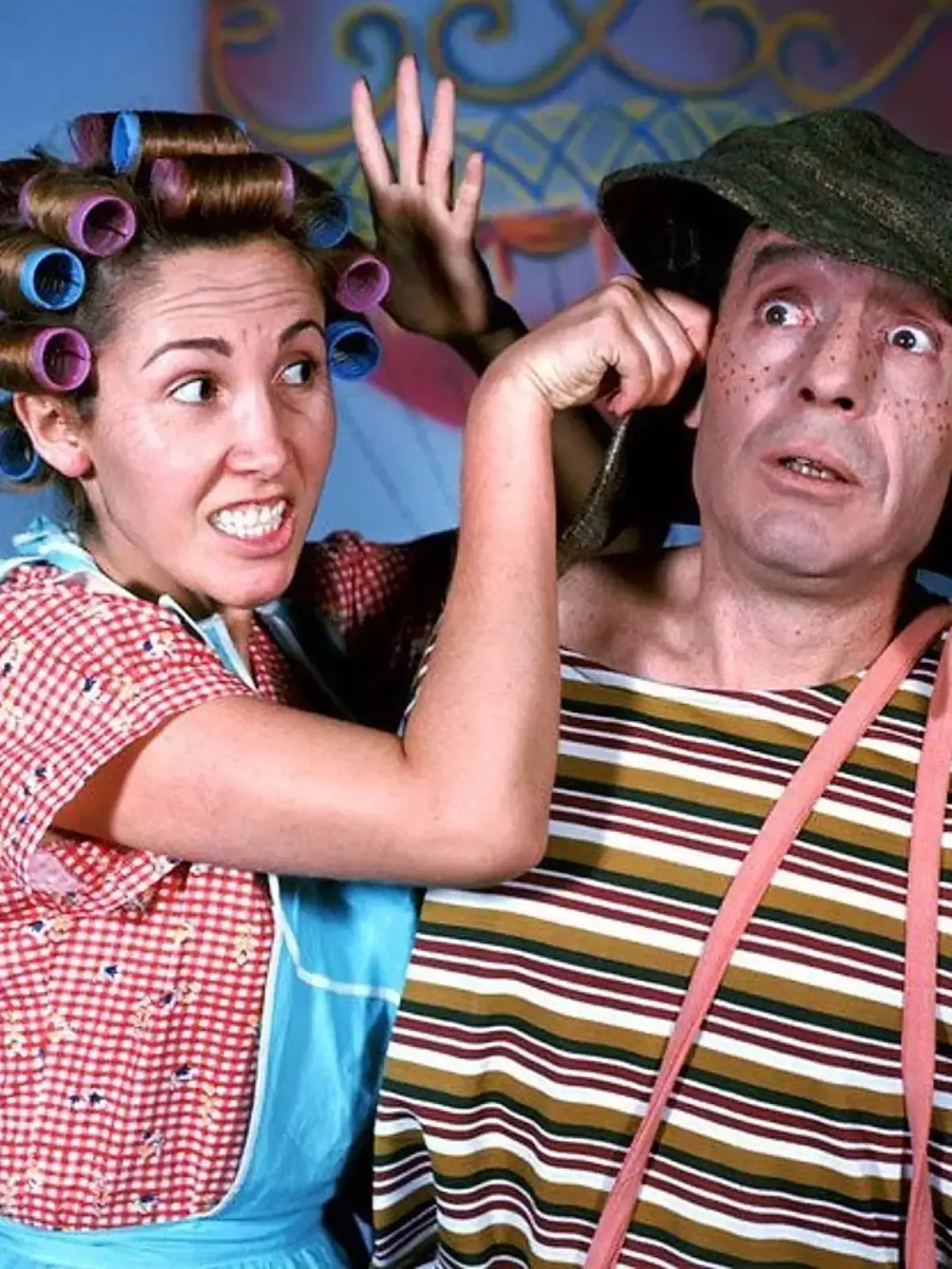 Além de Bolaños, o elenco contava com colaboradores frequentes, como Florinda Meza, Carlos Villagrán e Rubén Aguirre. | Foto: Redes Sociais