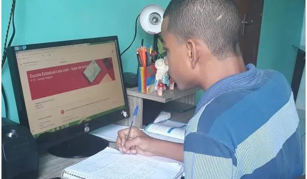 Escolas estaduais da Bahia usam salas virtuais do Google durante suspensão das aulas