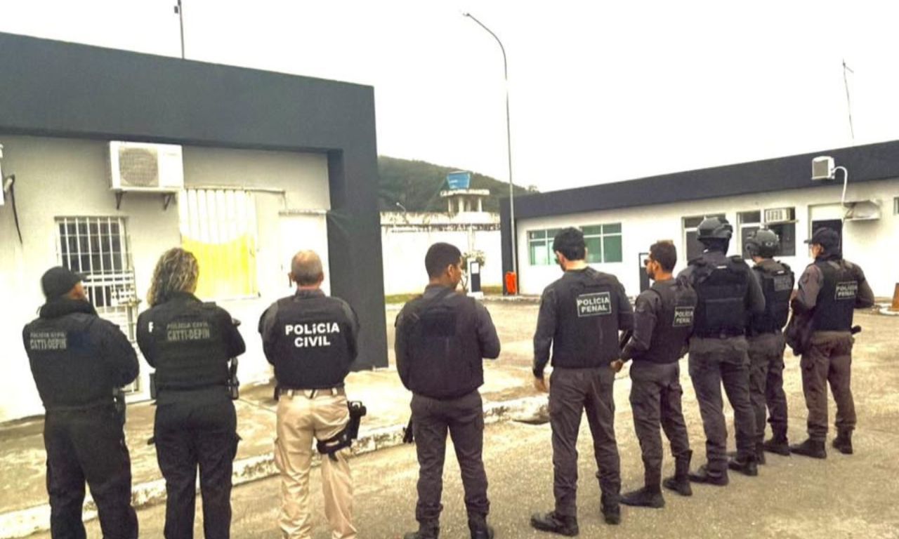  Opera&ccedil;&atilde;o investiga tr&aacute;fico De Drogas No Interior Da Bahia