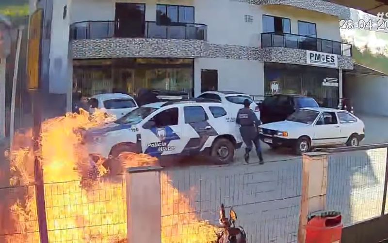 A pr&aacute;tica de conduzir ve&iacute;culo sem placa &eacute; considerada infra&ccedil;&atilde;o grav&iacute;ssima pelo C&oacute;digo de Tr&acirc;nsito Brasileiro (CTB), com previs&atilde;o de multa, pontos na CNH e apreens&atilde;o do ve&iacute;culo/Foto: Se Liga Brasil/SBT