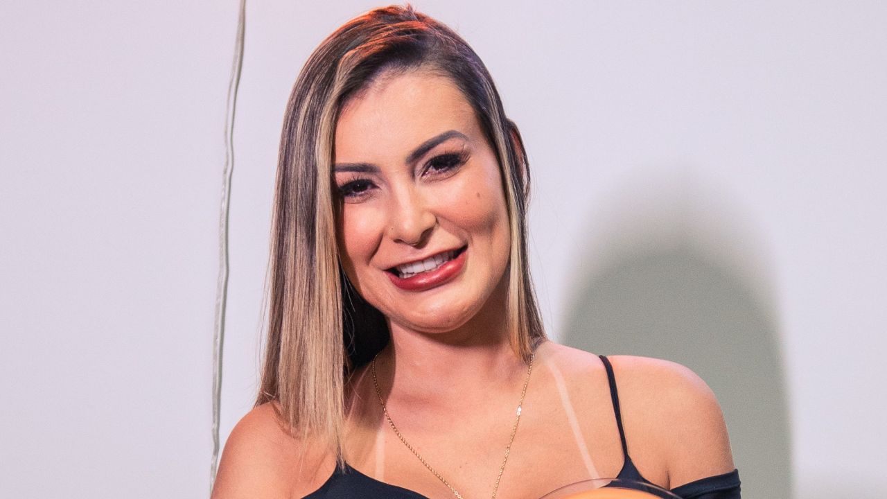 Urach promete mudanças e agita seguidores com frases enigmáticas.  /  Foto: Divulgação/Privacy/Andressa Urach