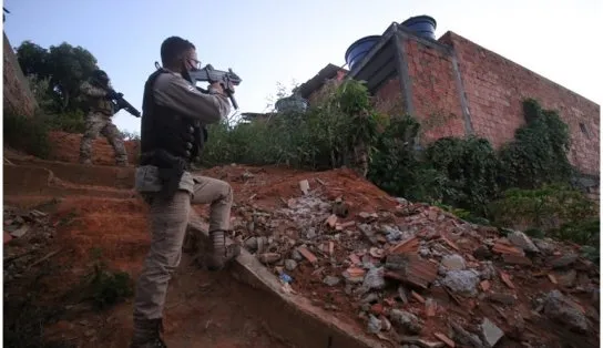 Vinte suspeitos localizados em ação de combate ao tráfico, homicídios e corrupção de menores na BA e RJ