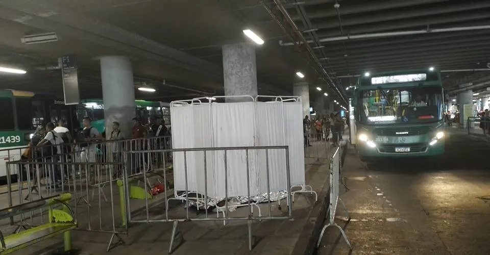 Corpo de idoso é encontrado no subsolo da Estação da Lapa, em Salvador