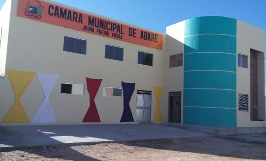 Prefeito de Abaré (BA) tem mandato cassado pela Câmara de Vereadores; vice assume