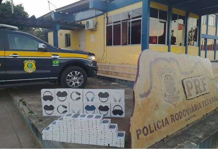 PRF apreende carga de celulares de última geração avaliada em R$ 1 milhão na Bahia