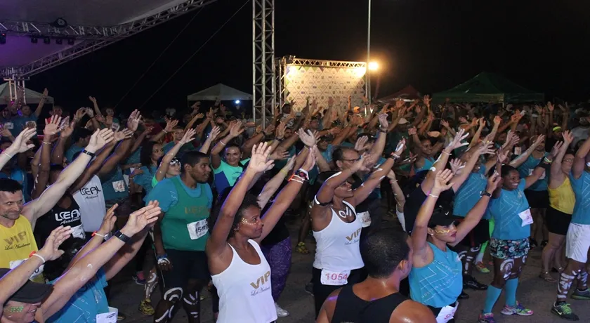 NA SOMBRA DA NOITE: Corrida Noturna leva cores e alegria para as ruas de Salvador; Confira ganhadores