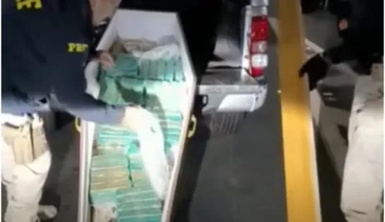 Crack é encontrado em caixão e motorista funerário é preso; condutor receberia R$ 10 mil pelo "serviço"