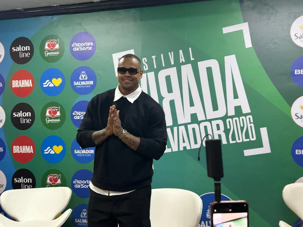 VIRADA 2026: Léo Santana se declara MPB e rebate críticas ao pagodão