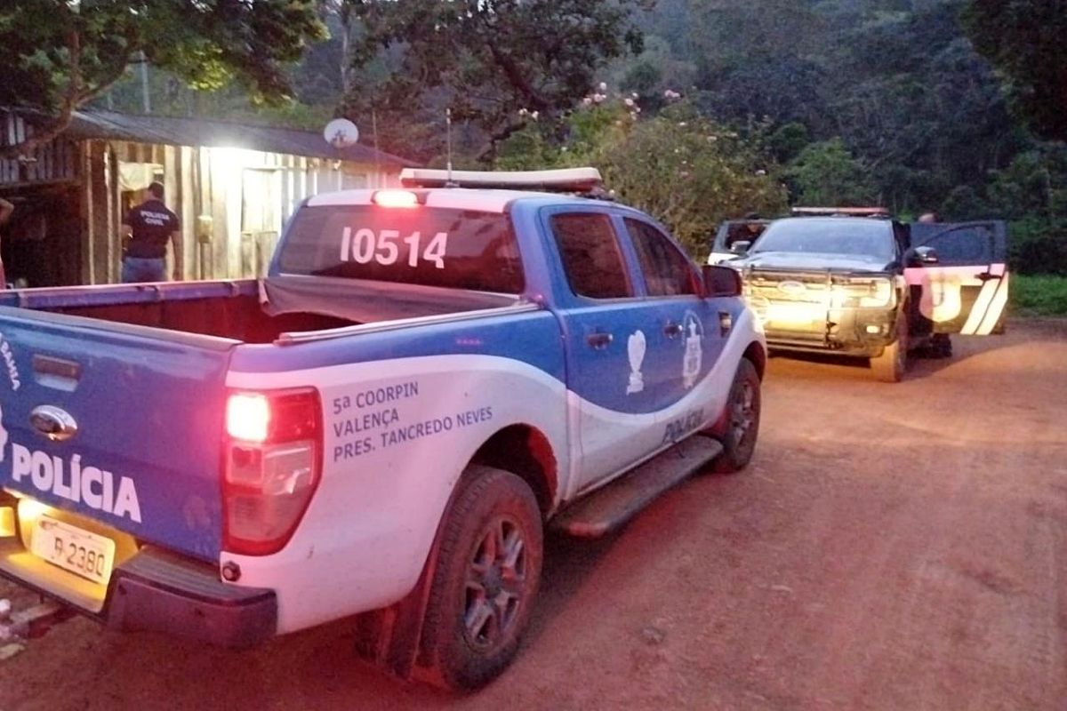 Pai e filho foram presos por sequestro cometido contra duas pessoas em 2020; eles fugiram à época e foram detidos hoje. Foto: Ascom/PCBA