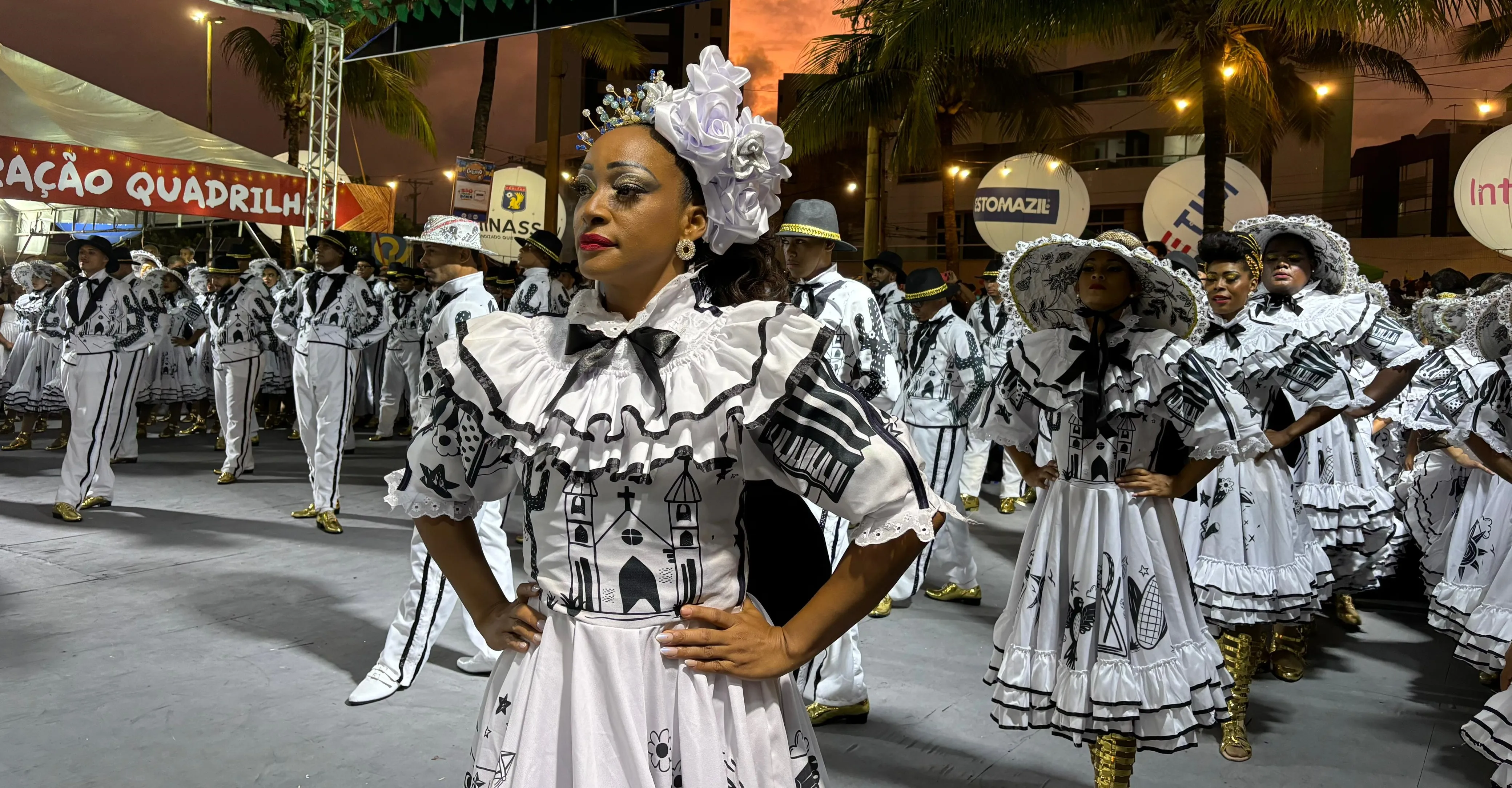 Quadrilha Fogueira Santa se apresenta no Galinho e encanta público
