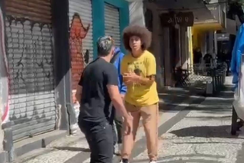 Deputado Renato Freitas Do Pt Troca Socos Com Homem Em Curitiba Pr