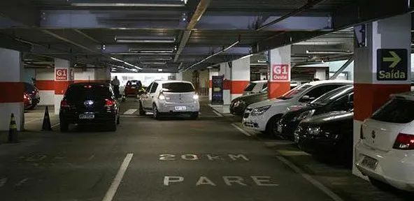 Associação de shoppings afirma que vai cobrar tarifa de estacionamento a partir de junho em Salvador