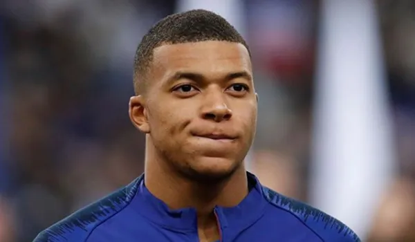 Mbappé é diagnosticado com Covid-19 e desfalca seleção francesa; jogador atua com Neymar no PSG