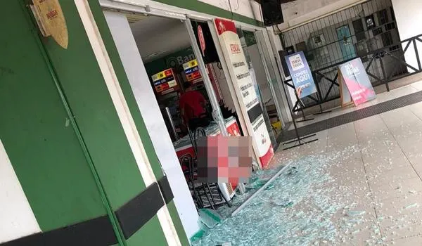 Assalto a carro-forte causa tiroteio e correria em posto de combustíveis de Catu