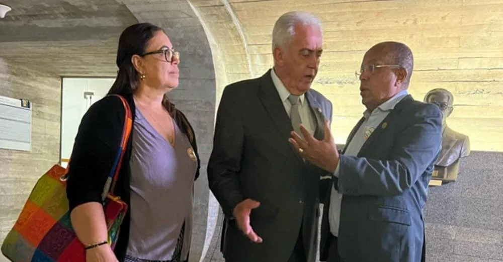 Vereador reforça luta por regulamentação da profissão de gari