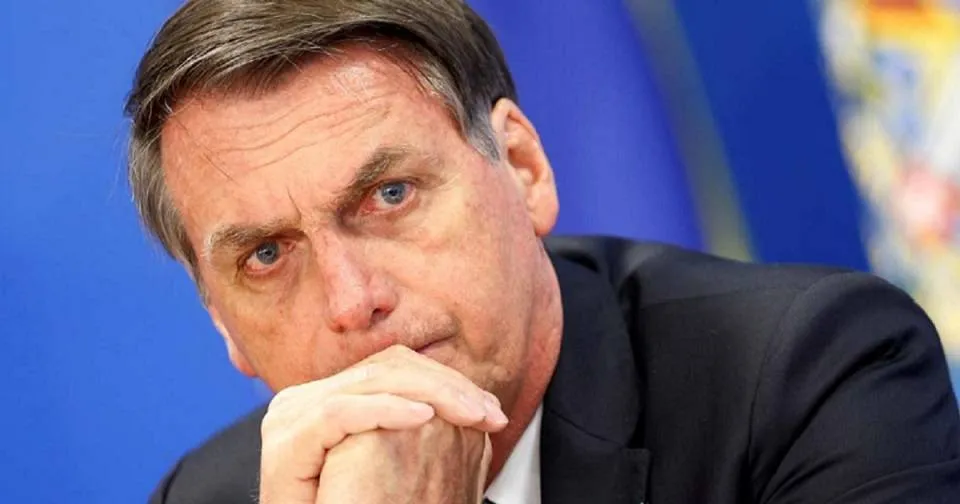 PF decide indiciar Bolsonaro nos inquéritos das joias e das vacinas; saiba mais