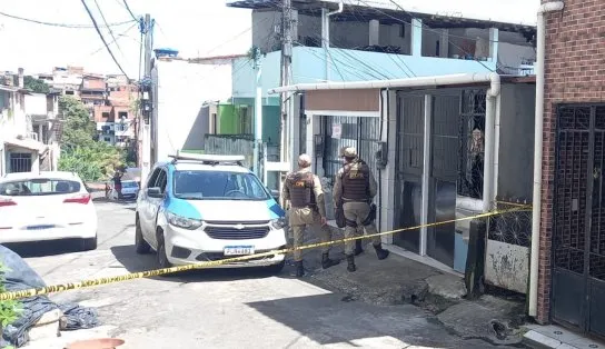 Dupla é executada com mais de 30 tiros dentro de barbearia durante manhã violenta em Salvador; "dava conselho", diz pai