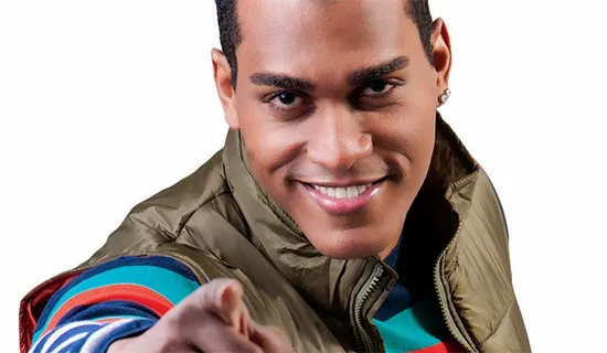 Cantor Jack Fiaes volta aos palcos com muito pagode na The Best Beach