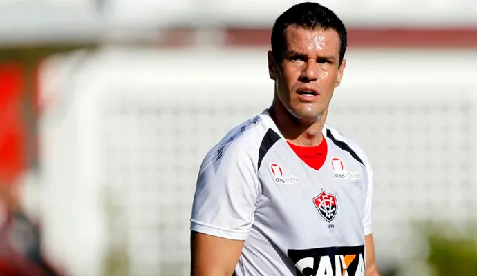 Wilson solicita desligamento e rescinde contrato com o Vitória