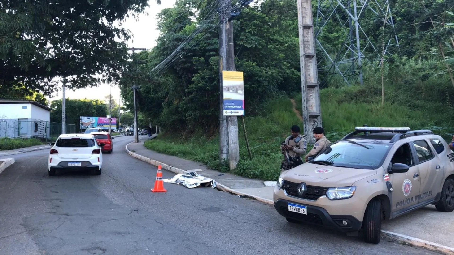 Homem morre após tentar furtar cabos de poste em Salvador