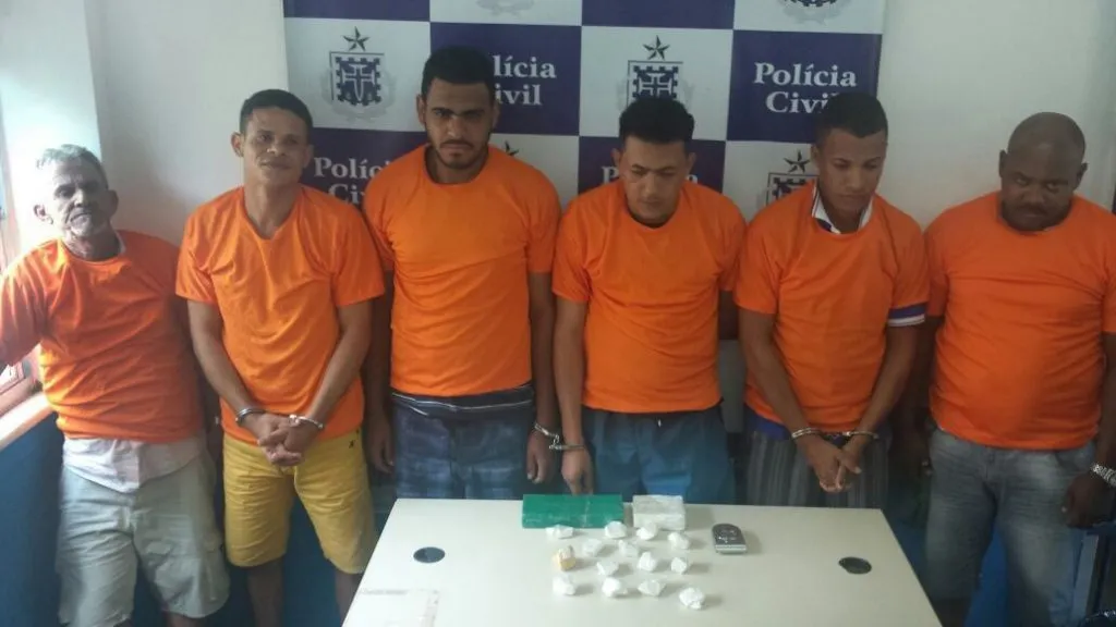 GUERRA AO TRÁFICO: Quadrilha é desarticulada e seis criminosos são presos em Feira de Santana