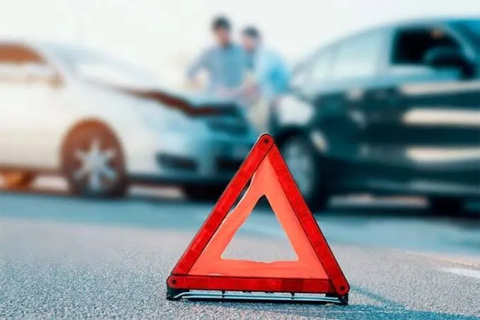 Idoso morre após ser arremessado por motocicleta