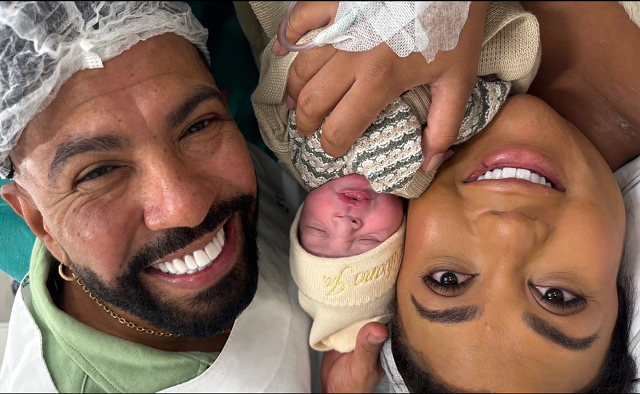 Baby apaixonado! Nasce Silvano J&uacute;nior, filho do cantor Silvanno Salles. Foto: Redes Sociais