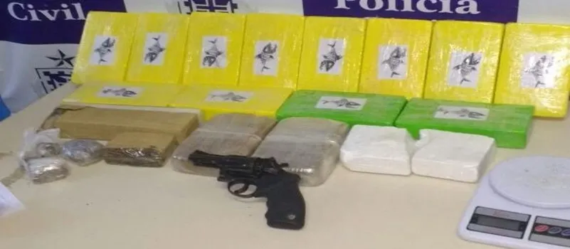 ‘PERDEU, PAE’: Foragido é preso com 13 quilos de cocaína em Feira de Santana