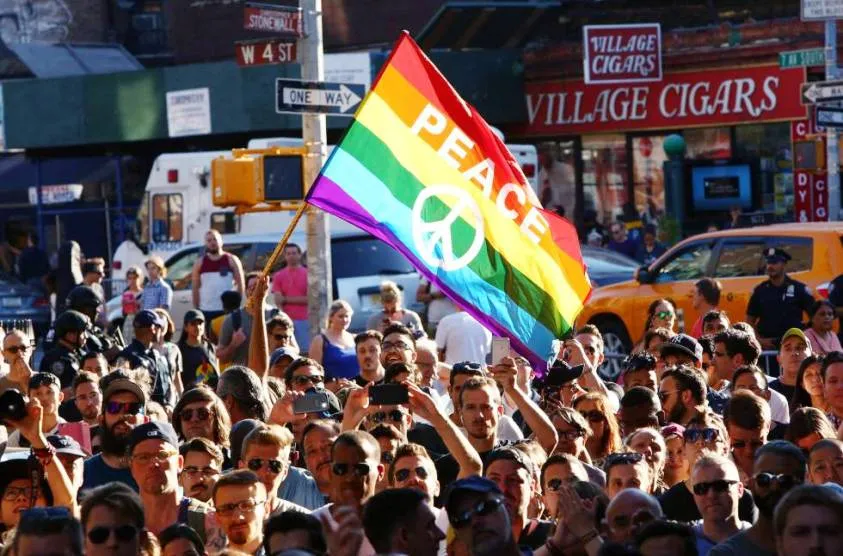 OPINIÃO: Encravada no sertão baiano, Santaluz se tornou vizinha dos Estados Unidos pelo atentado aos homossexuais: &#8220;É a globalização do ódio&#8221;