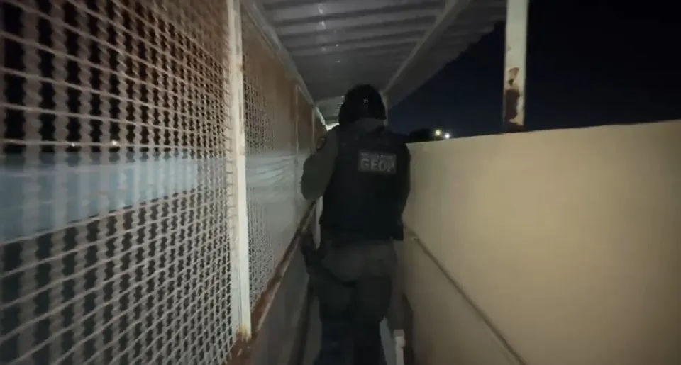Angerona: rondas noturnas complementam ações da megaoperação no presídio de Feira