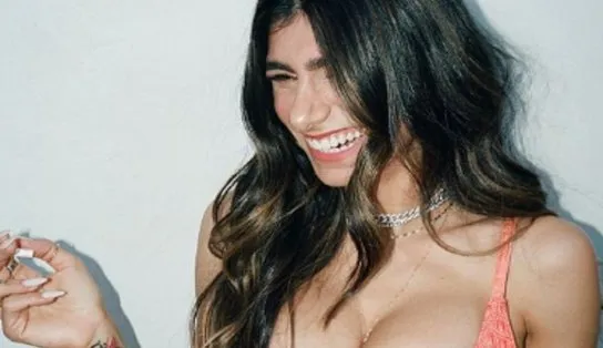 Após virar assunto na CPI da Covid, ex-atriz pornô Mia Khalifa brinca com montagem dela depondo no Senado
