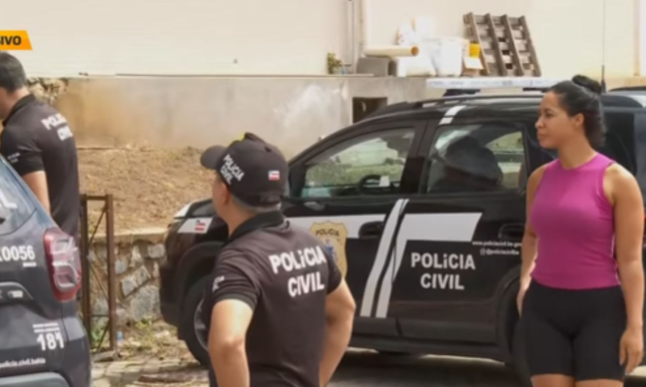 Esposa de Nanan vai à audiência de custódia. Foto: Alô Juca