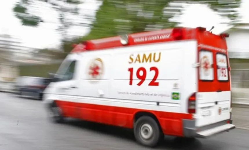 Motorista morre após bater carro em canteiro e veículo capotar na Av.Tancredo Neves 