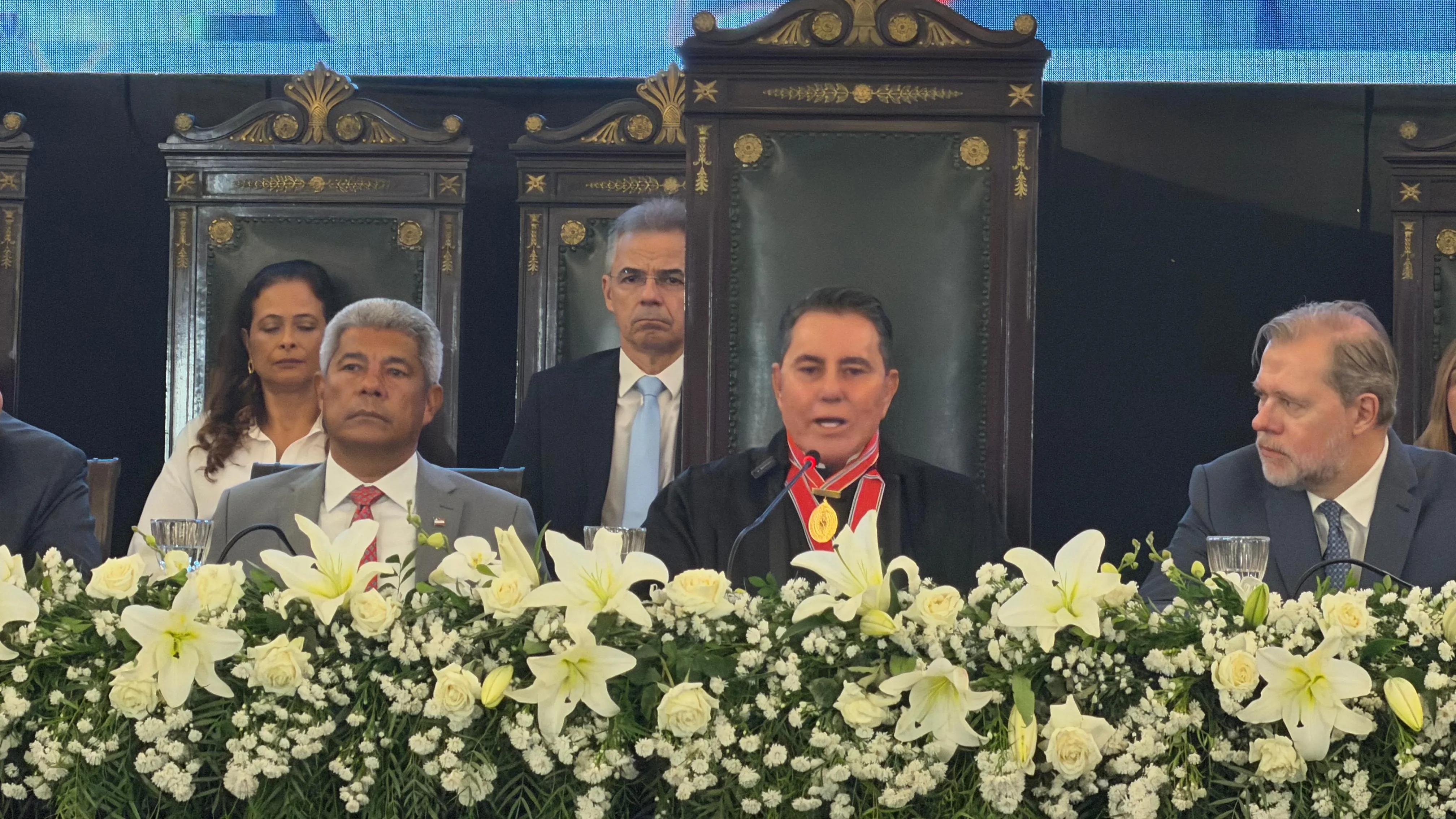 Com presença de Ivete e autoridades, José Rotondano toma posse no TJ-BA