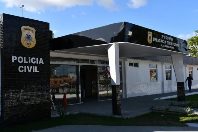 Duas mulheres e um homem são encontrados mortos dentro de casa em Entre Rios, na Bahia