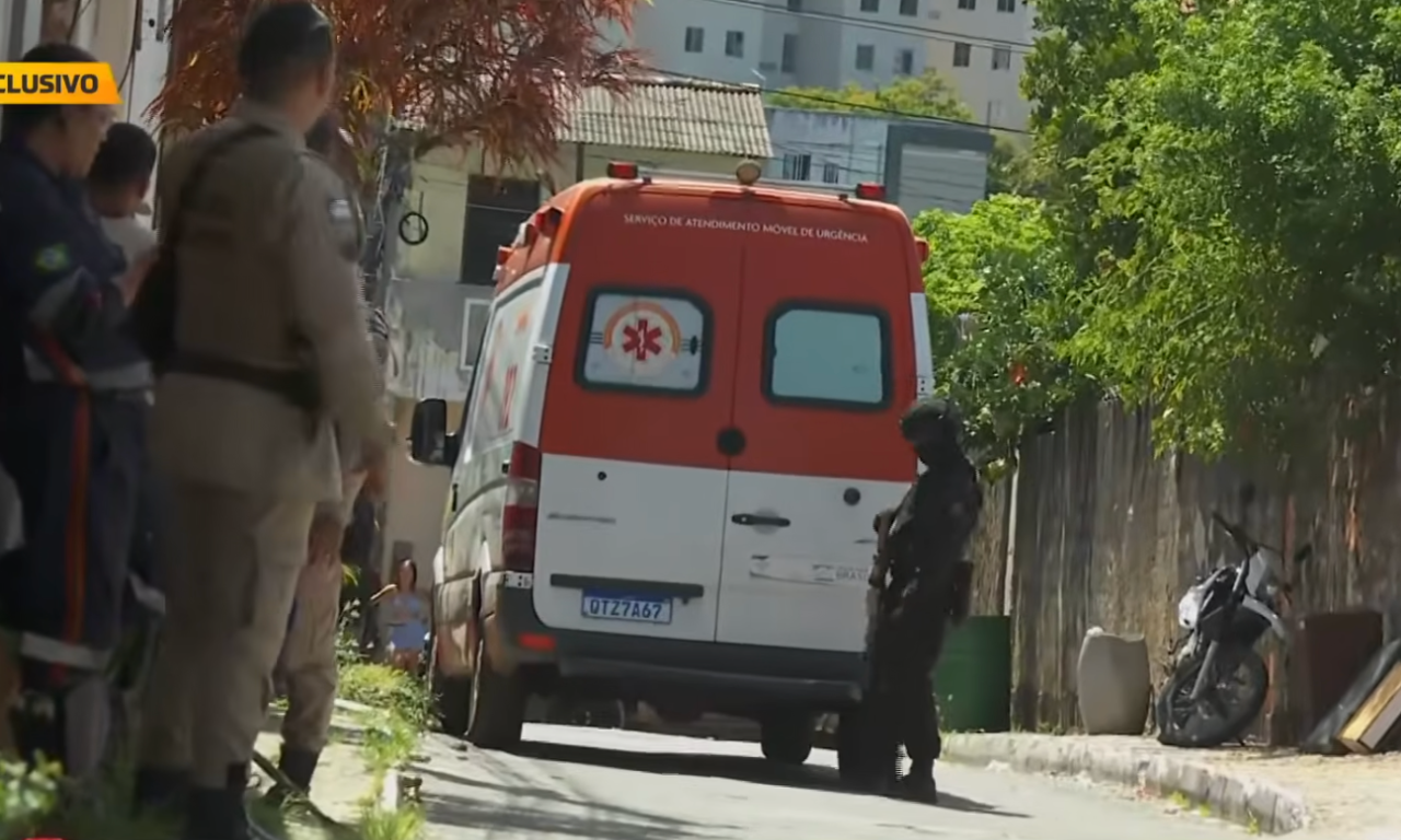  V&iacute;tima foi resgatada sem ferimentos e recebeu atendimento do Servi&ccedil;o de Atendimento M&oacute;vel de Urg&ecirc;ncia (Samu) ainda no local.Foto: TV Aratu