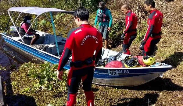 Bombeiros suspendem buscas por vítimas de naufrágio em Cabaceiras do Paraguaçu; ação será retomada